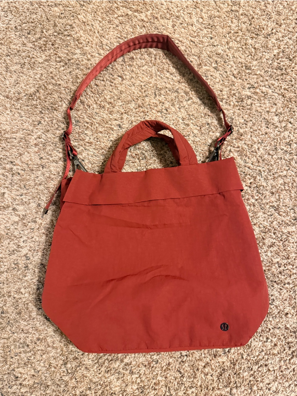 Lululemon on my level 20L - burgundy